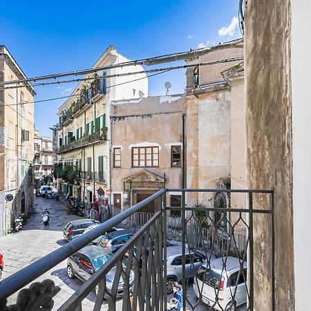 פלרמו Piazza Pretoria & Quattro Canti Roomy Flats With Balconies מראה חיצוני תמונה
