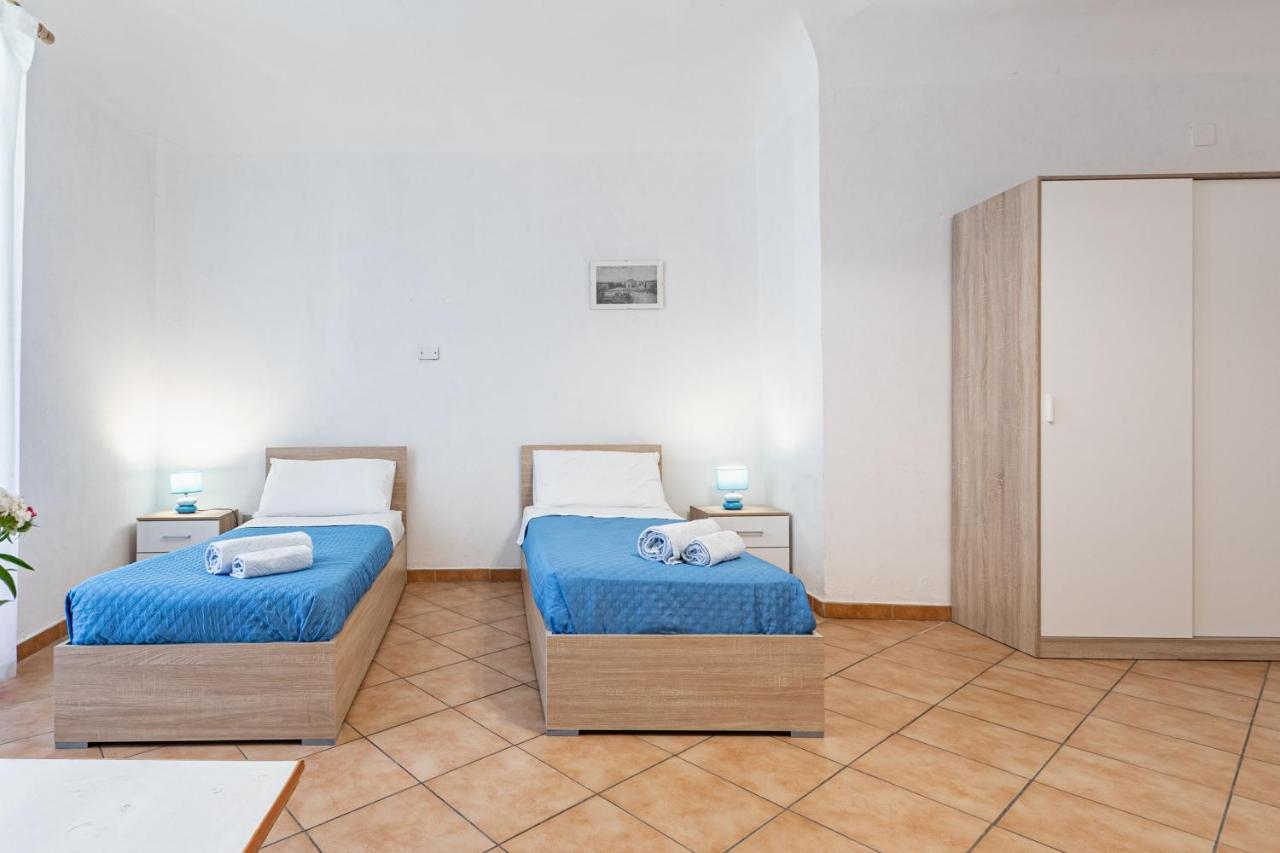 פלרמו Piazza Pretoria & Quattro Canti Roomy Flats With Balconies מראה חיצוני תמונה