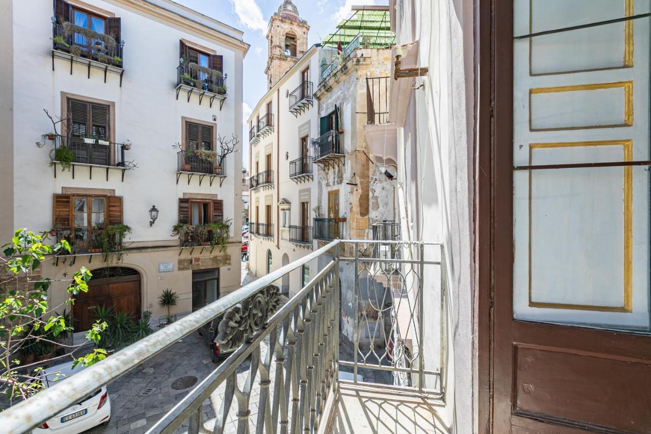 פלרמו Piazza Pretoria & Quattro Canti Roomy Flats With Balconies מראה חיצוני תמונה